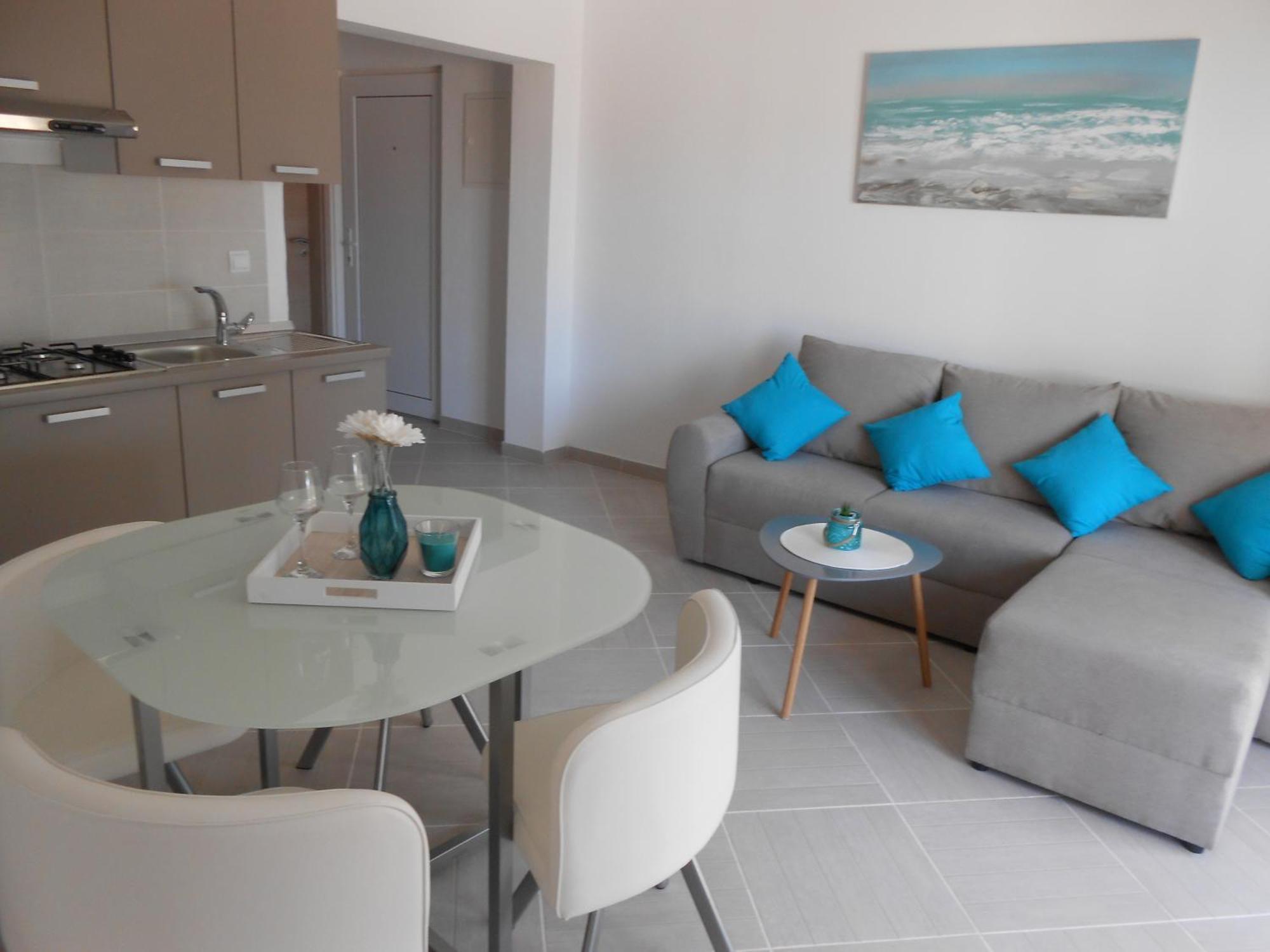 Apartments With A Parking Space Okrug Gornji, Ciovo - 13859 Trogir Room photo